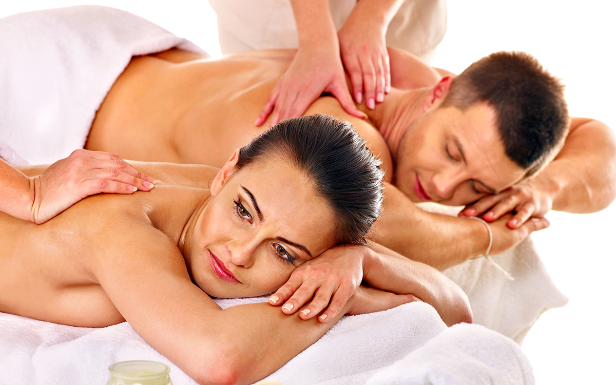 Couples massage at Noosa